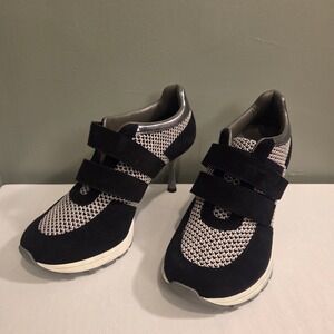 Sneex The Blake Women's Napa Leather Double Strap High Heel Sneakers Size 9‎